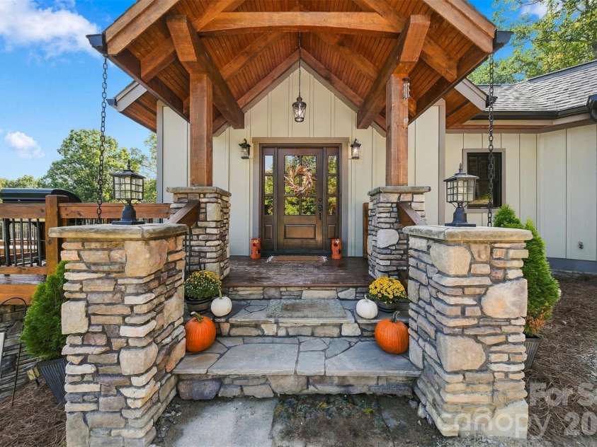 135 Chetola Ridge Drive, Taylorsville, NC 28681.  MLS# CAR4422085, YatesRealty ID 50867. 