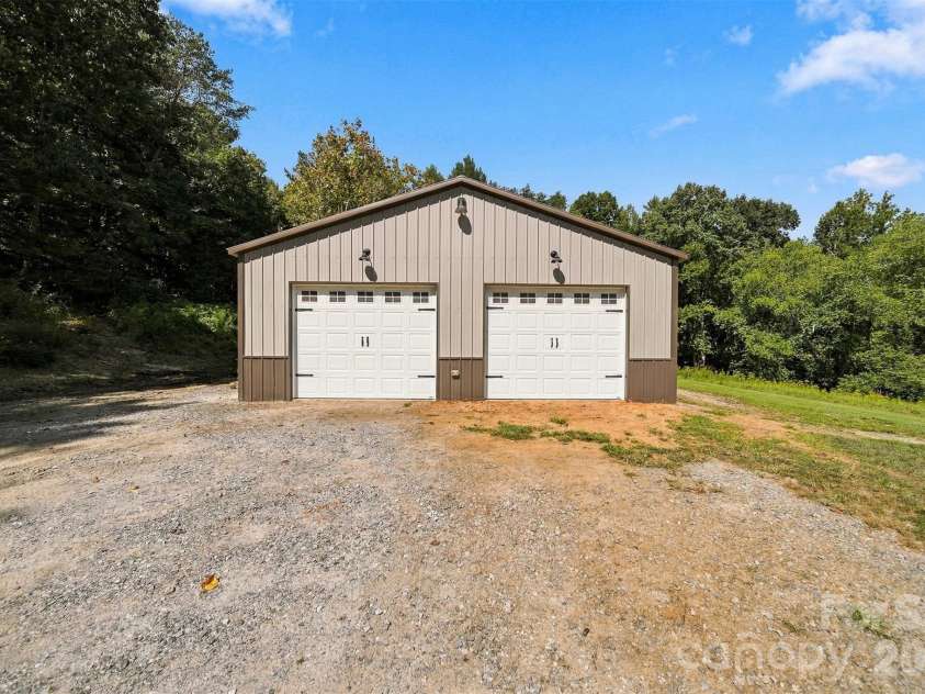 135 Chetola Ridge Drive, Taylorsville, NC 28681.  MLS# CAR4422085, YatesRealty ID 50867. 