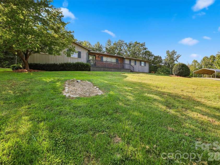 258 Nine Patch Lane, Taylorsville, NC 28681.  MLS# CAR4423574, YatesRealty ID 50868. 