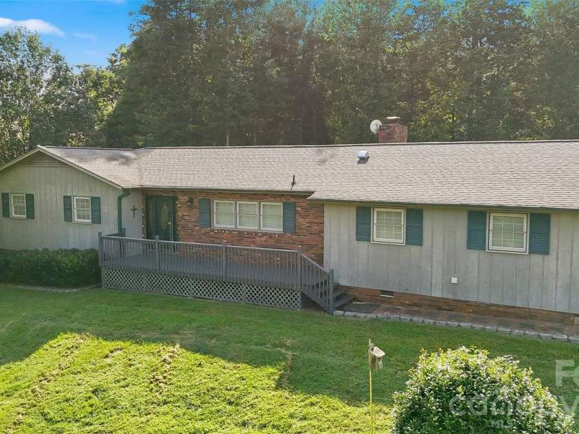 258 Nine Patch Lane, Taylorsville, NC 28681.  MLS# CAR4423574, YatesRealty ID 50868. 
