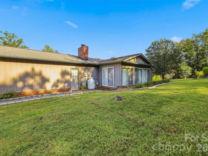 258 Nine Patch Lane, Taylorsville, NC 28681.  MLS# CAR4423574, YatesRealty ID 50868. 