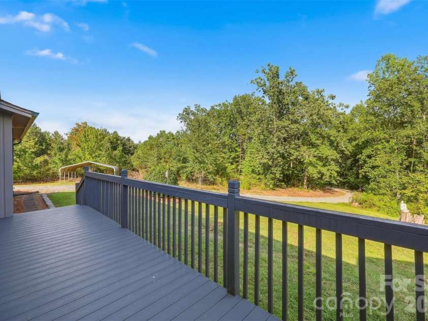 258 Nine Patch Lane, Taylorsville, NC 28681.  MLS# CAR4423574, YatesRealty ID 50868. 