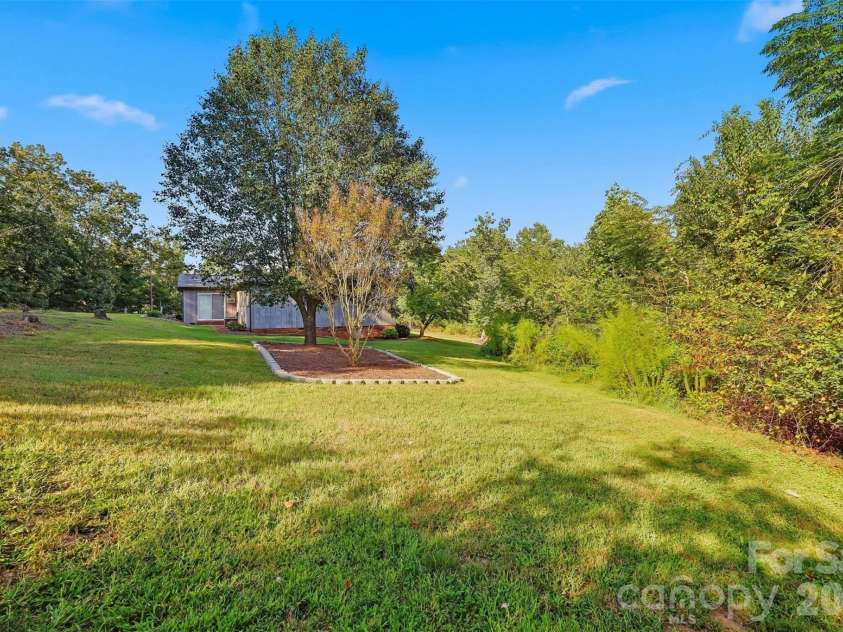 258 Nine Patch Lane, Taylorsville, NC 28681.  MLS# CAR4423574, YatesRealty ID 50868. 