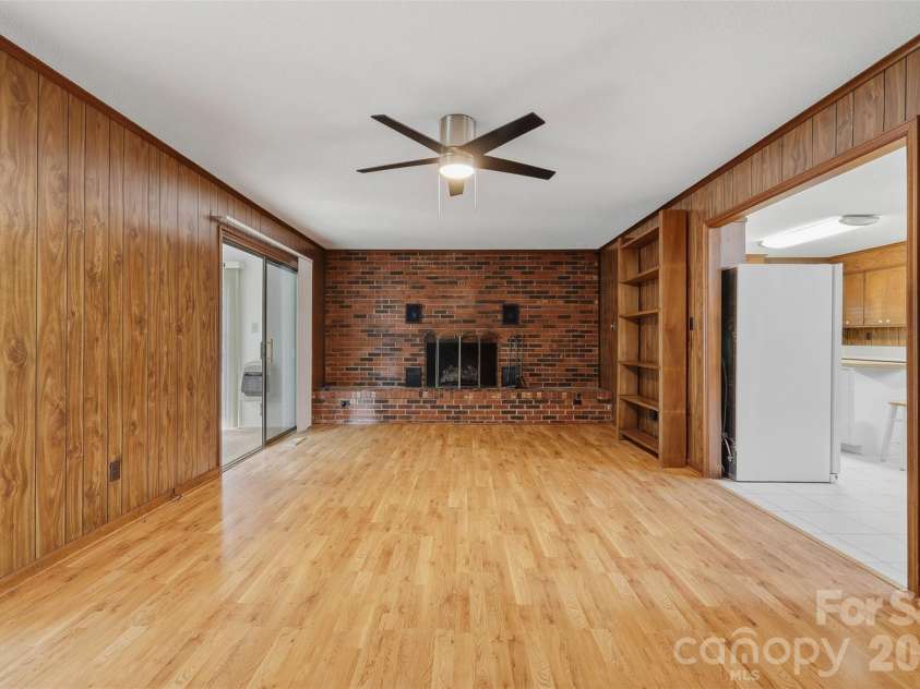 258 Nine Patch Lane, Taylorsville, NC 28681.  MLS# CAR4423574, YatesRealty ID 50868. 