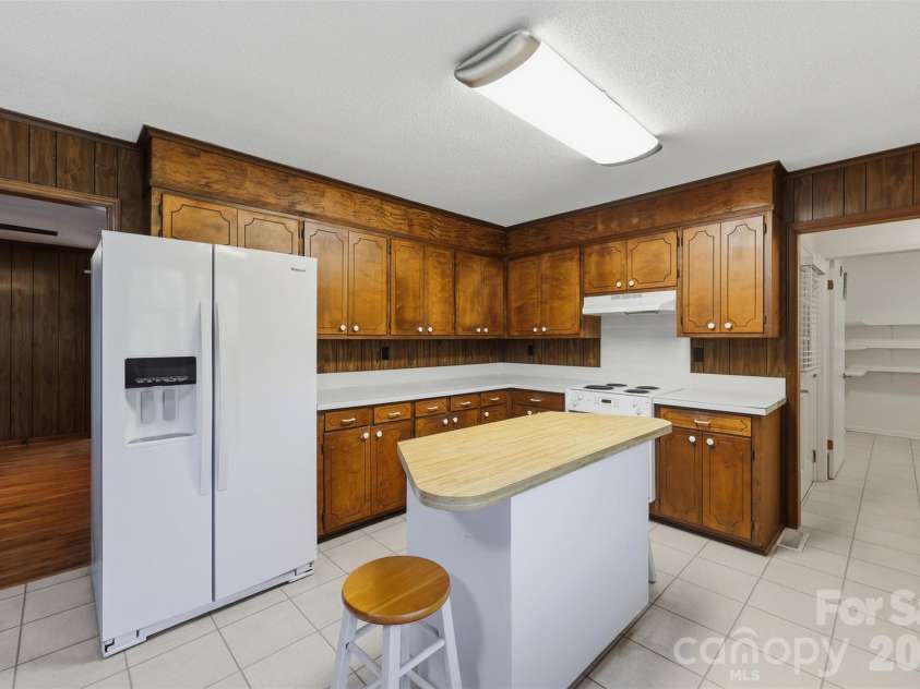 258 Nine Patch Lane, Taylorsville, NC 28681.  MLS# CAR4423574, YatesRealty ID 50868. 