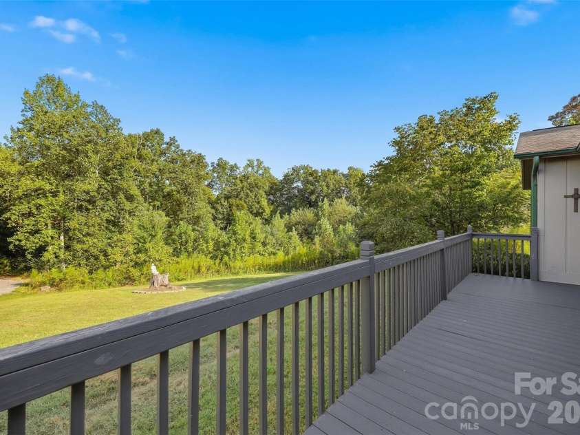 258 Nine Patch Lane, Taylorsville, NC 28681.  MLS# CAR4423574, YatesRealty ID 50868. 