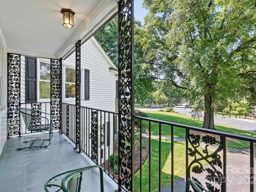 842 North Center Street, Hickory, NC 28601.  MLS# CAR4215232, YatesRealty ID 5087. Casual Dining/Front Balcony View