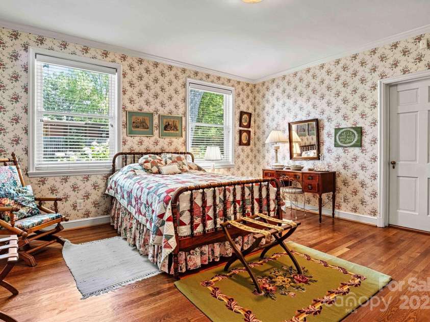 842 North Center Street, Hickory, NC 28601.  MLS# CAR4215232, YatesRealty ID 5087. Rear Bedroom/Ensuite Entry View