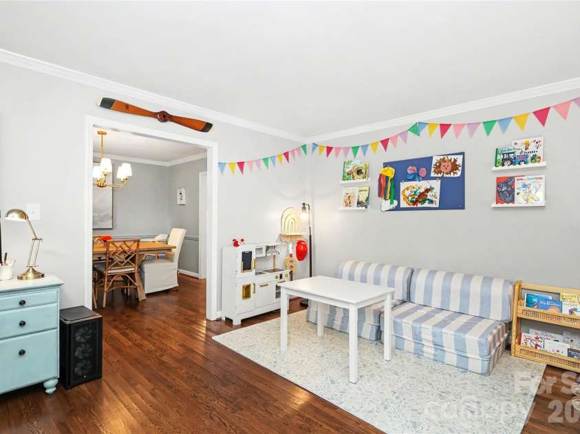 7815 Covey Chase Drive, Charlotte, NC 28210.  MLS# CAR4423401, YatesRealty ID 50870. 