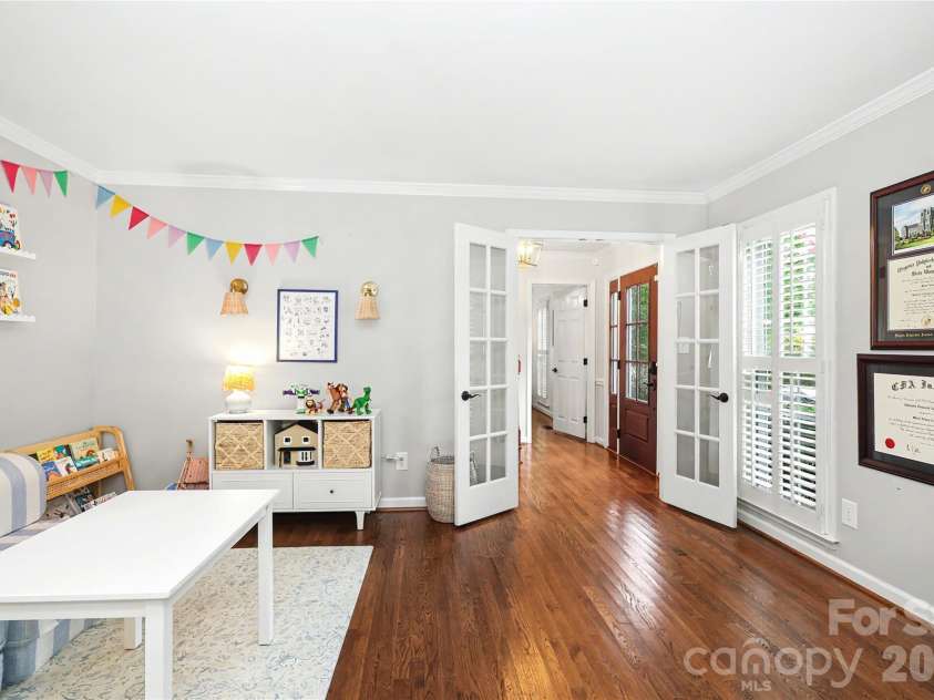 7815 Covey Chase Drive, Charlotte, NC 28210.  MLS# CAR4423401, YatesRealty ID 50870. 
