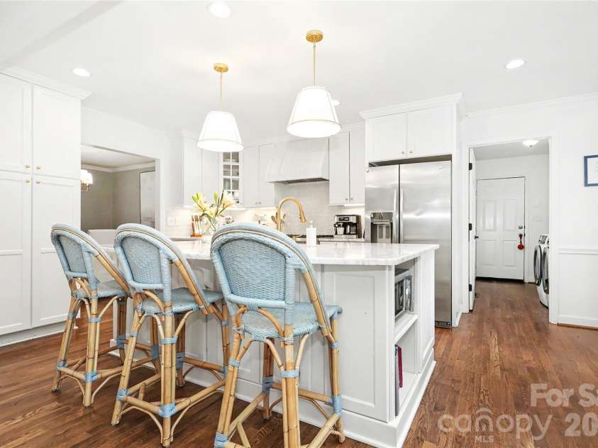 7815 Covey Chase Drive, Charlotte, NC 28210.  MLS# CAR4423401, YatesRealty ID 50870. 