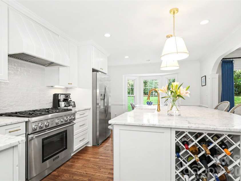 7815 Covey Chase Drive, Charlotte, NC 28210.  MLS# CAR4423401, YatesRealty ID 50870. 