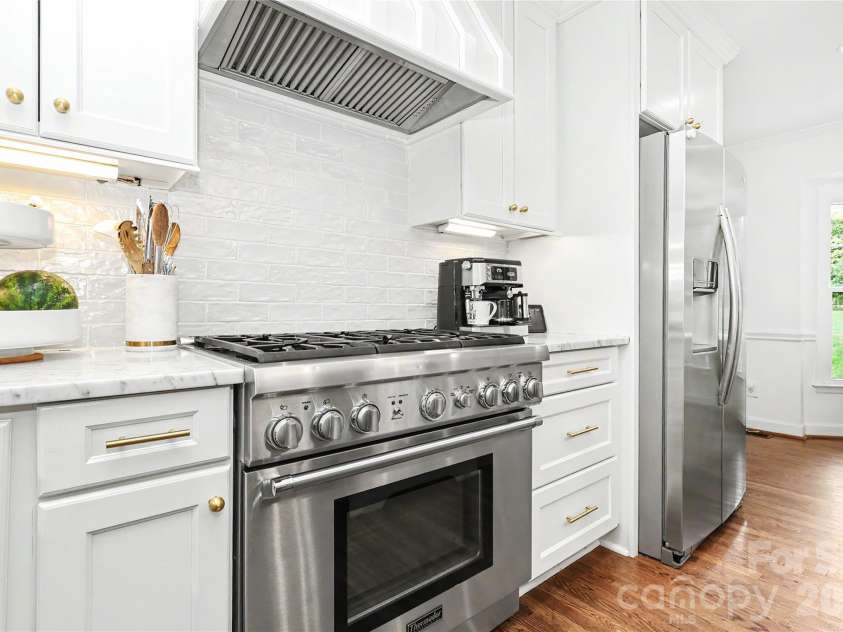 7815 Covey Chase Drive, Charlotte, NC 28210.  MLS# CAR4423401, YatesRealty ID 50870. 