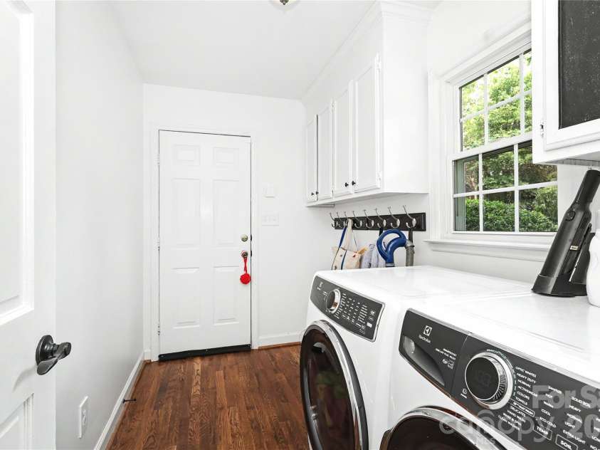 7815 Covey Chase Drive, Charlotte, NC 28210.  MLS# CAR4423401, YatesRealty ID 50870. 