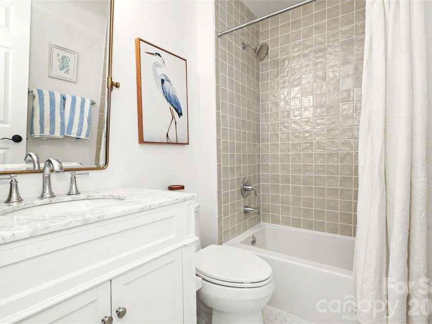 7815 Covey Chase Drive, Charlotte, NC 28210.  MLS# CAR4423401, YatesRealty ID 50870. 