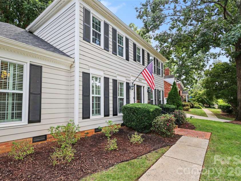 7815 Covey Chase Drive, Charlotte, NC 28210.  MLS# CAR4423401, YatesRealty ID 50870. 