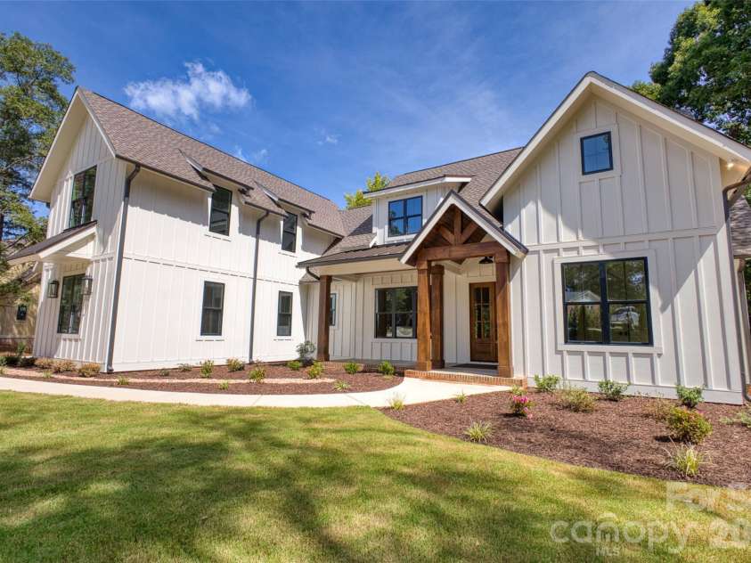 1103 Oakmont Drive, Rock Hill, SC 29732.  MLS# CAR4420882, YatesRealty ID 50872. 