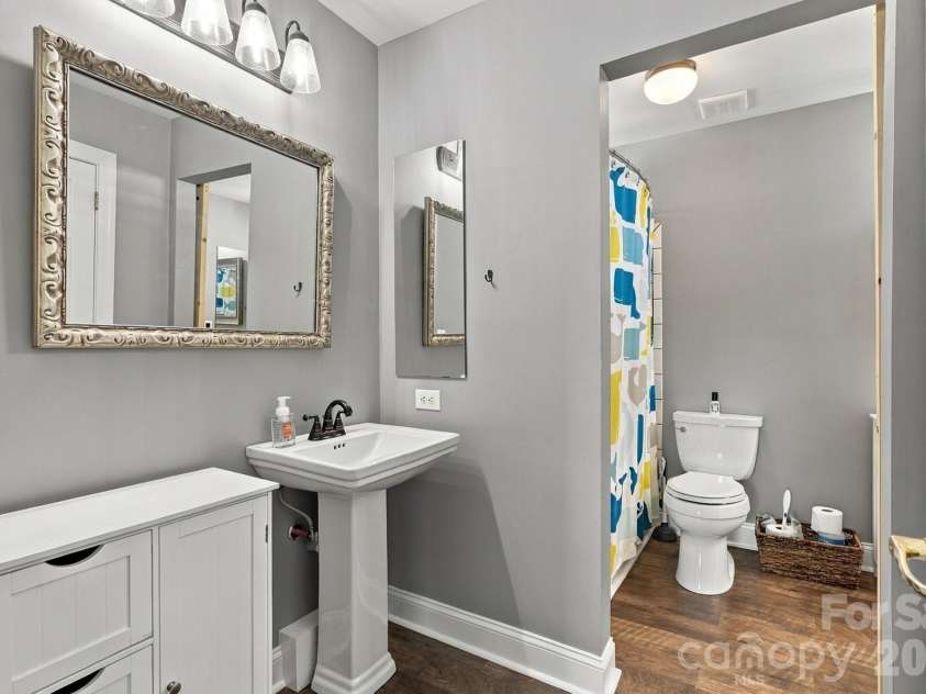 1213 Boyden Place, Concord, NC 28027.  MLS# CAR4419628, YatesRealty ID 50873. Bathroom accessible by bedroom #3 and hallway