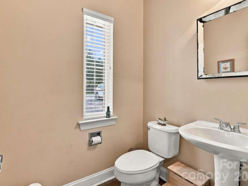 1213 Boyden Place, Concord, NC 28027.  MLS# CAR4419628, YatesRealty ID 50873. Main floor 1/2 bathroom