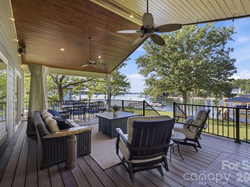 132 Lucent Lane, Mooresville, NC 28117.  MLS# CAR4424508, YatesRealty ID 50874. 