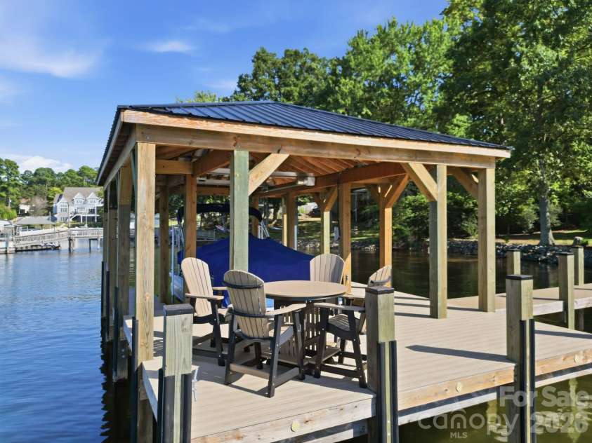 132 Lucent Lane, Mooresville, NC 28117.  MLS# CAR4424508, YatesRealty ID 50874. 