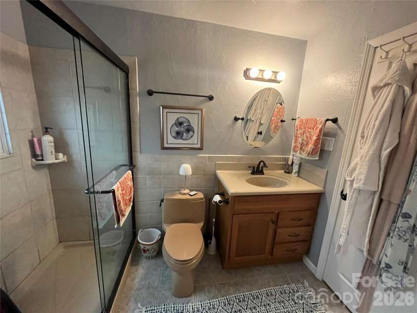 74 Vaughn Road, Spruce Pine, NC 28777.  MLS# CAR4424283, YatesRealty ID 50876. Bathroom