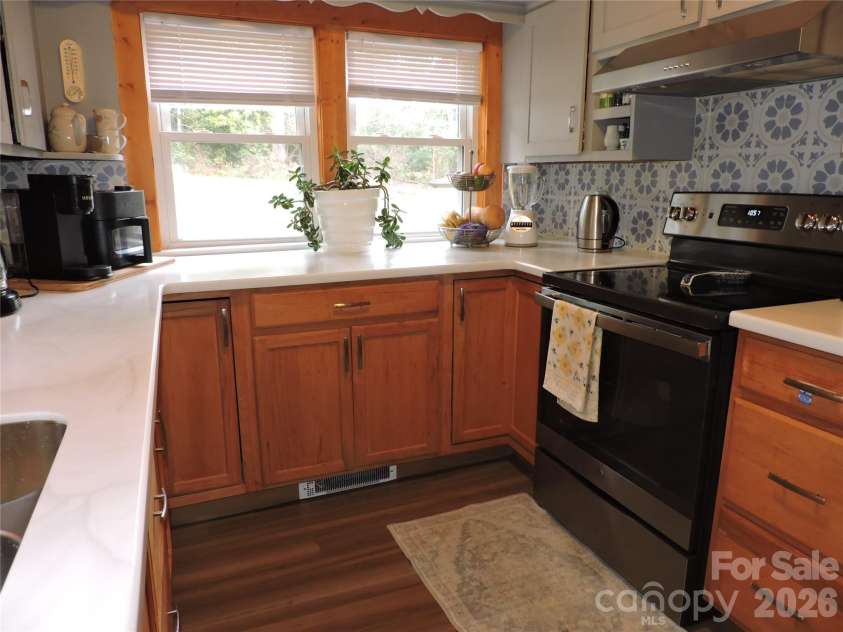 74 Vaughn Road, Spruce Pine, NC 28777.  MLS# CAR4424283, YatesRealty ID 50876. Lots of natural light!