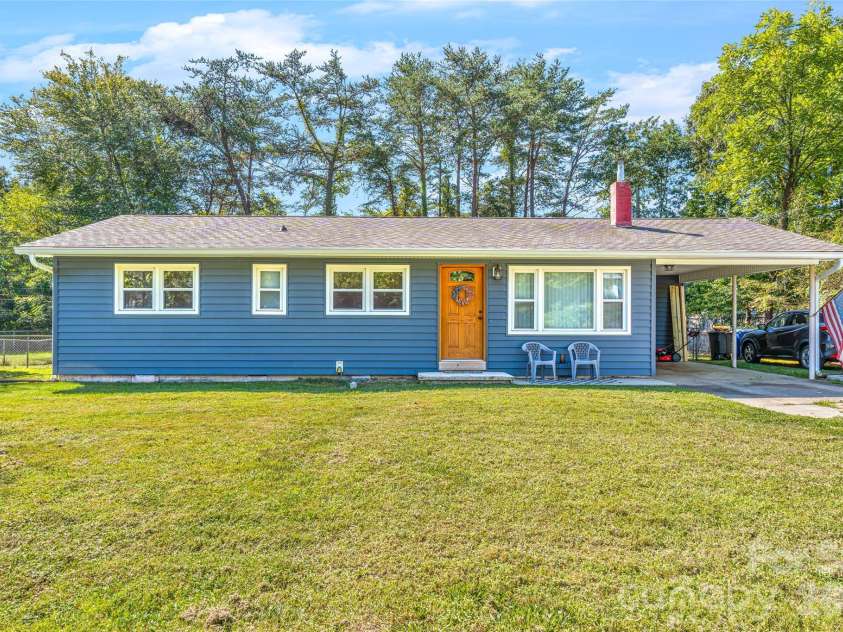 1025 Old US 70 Highway, Black Mountain, NC 28711.  MLS# CAR4414850, YatesRealty ID 50877. 