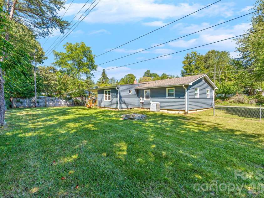 1025 Old US 70 Highway, Black Mountain, NC 28711.  MLS# CAR4414850, YatesRealty ID 50877. 