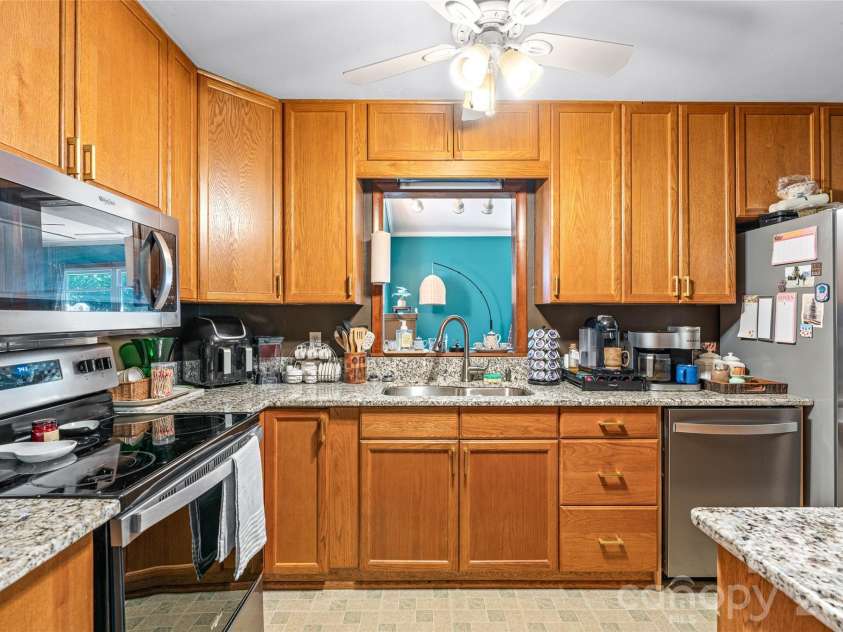 1025 Old US 70 Highway, Black Mountain, NC 28711.  MLS# CAR4414850, YatesRealty ID 50877. 