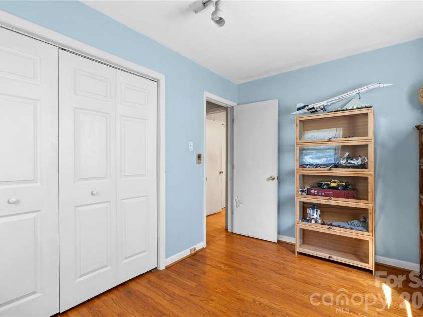 1025 Old US 70 Highway, Black Mountain, NC 28711.  MLS# CAR4414850, YatesRealty ID 50877. 