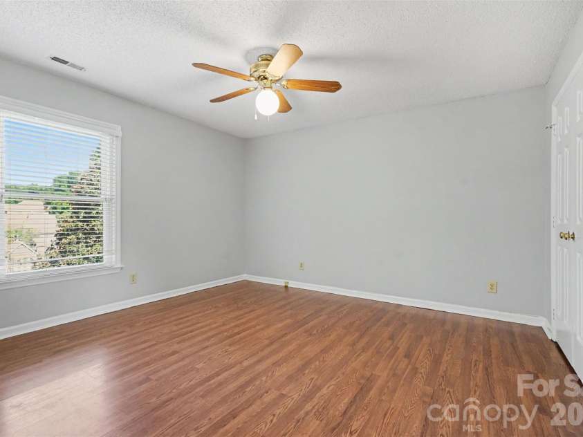 8710 Twin Trail Drive, Huntersville, NC 28078.  MLS# CAR4419828, YatesRealty ID 50878. 
