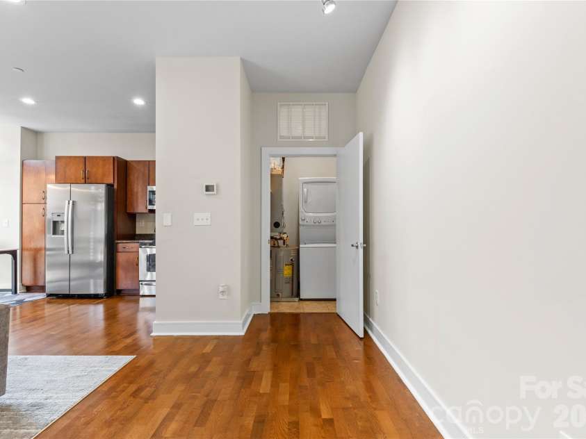 300 Magnolia Avenue, Charlotte, NC 28203.  MLS# CAR4342989, YatesRealty ID 50879. 