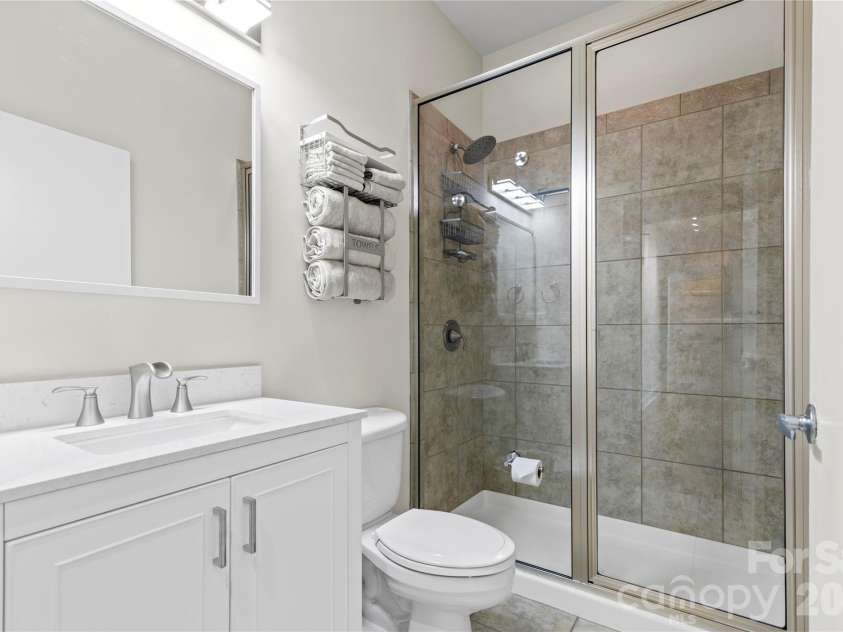 300 Magnolia Avenue, Charlotte, NC 28203.  MLS# CAR4342989, YatesRealty ID 50879. 