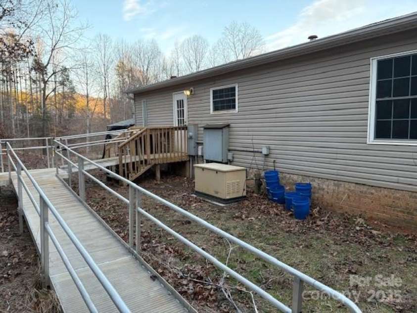 180 Fisher Drive, Marion, NC 28752.  MLS# CAR4234248, YatesRealty ID 5088. 