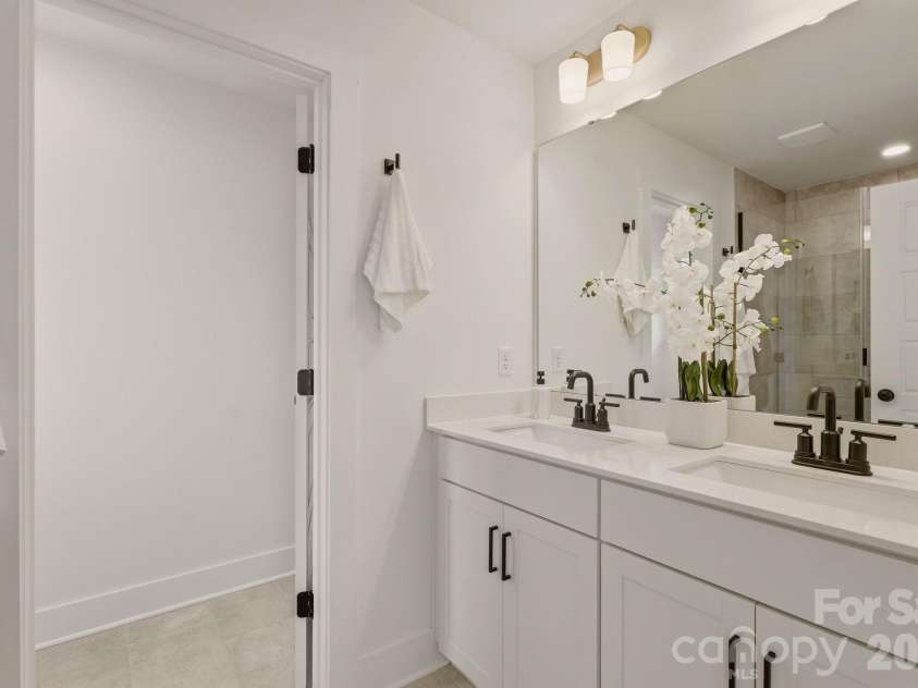4043 Bass River Parkway, Charlotte, NC 28217.  MLS# CAR4394672, YatesRealty ID 5088. 
