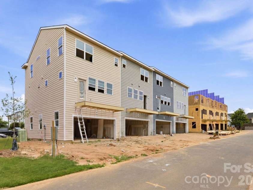 4043 Bass River Parkway, Charlotte, NC 28217.  MLS# CAR4394672, YatesRealty ID 5088. 