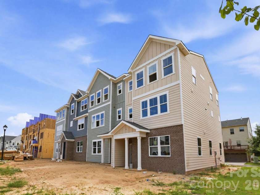 4043 Bass River Parkway, Charlotte, NC 28217.  MLS# CAR4394672, YatesRealty ID 5088. 