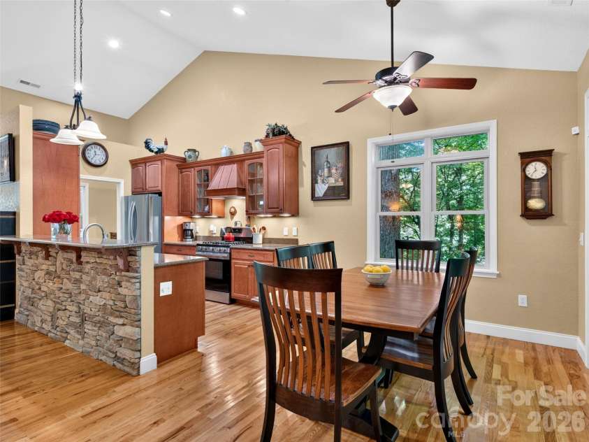 427 Locust Drive, Maggie Valley, NC 28751.  MLS# CAR4424585, YatesRealty ID 50881. Dining Area