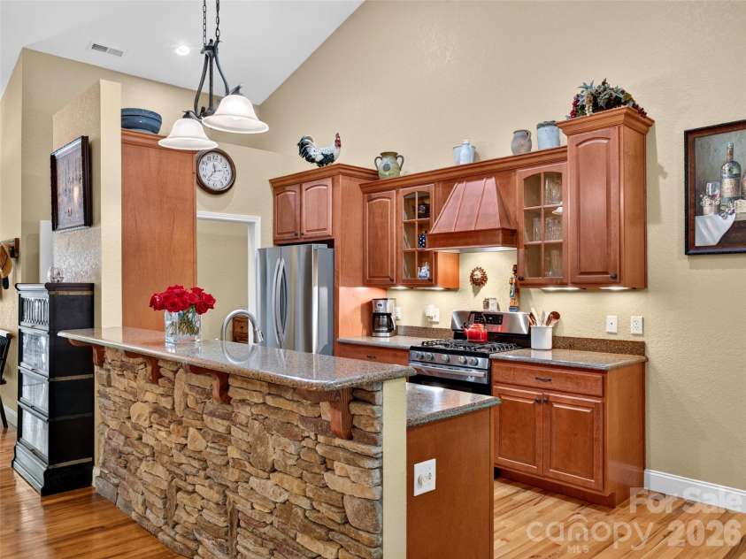 427 Locust Drive, Maggie Valley, NC 28751.  MLS# CAR4424585, YatesRealty ID 50881. Kitchen