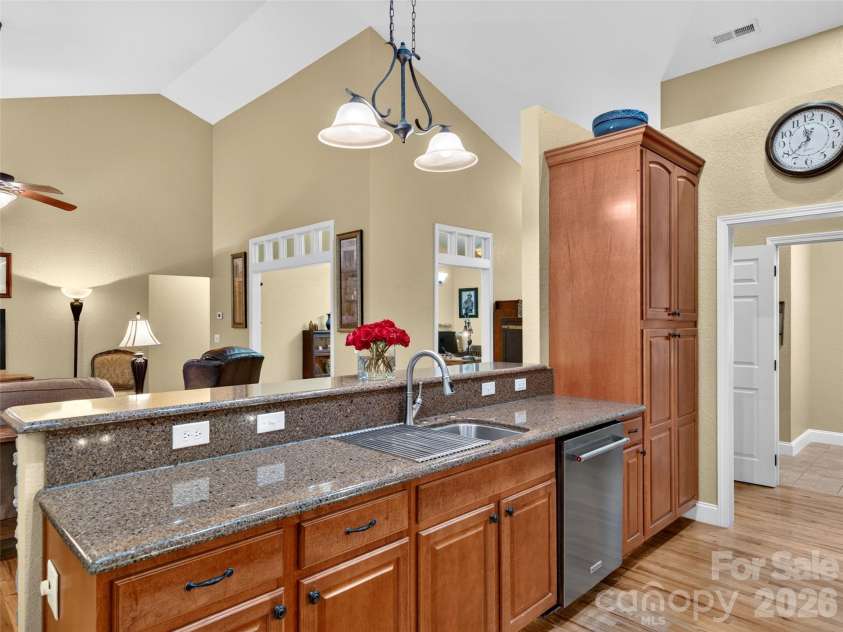 427 Locust Drive, Maggie Valley, NC 28751.  MLS# CAR4424585, YatesRealty ID 50881. Kitchen