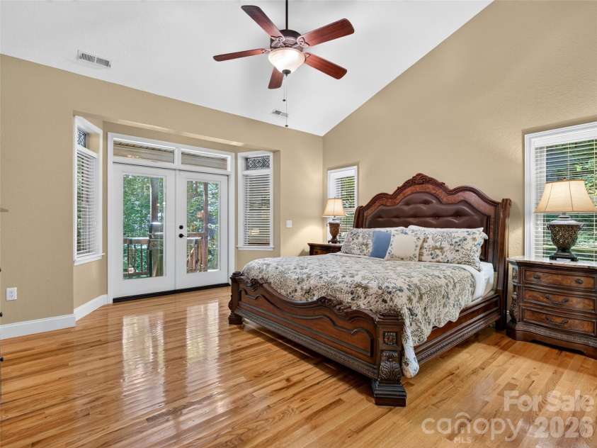 427 Locust Drive, Maggie Valley, NC 28751.  MLS# CAR4424585, YatesRealty ID 50881. Primary Bedroom