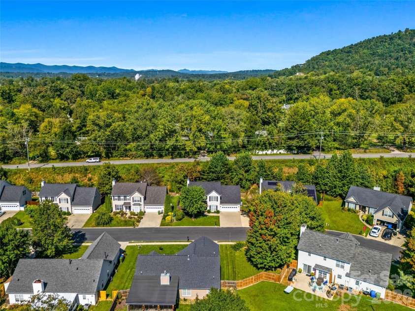 57 Sunberry Trail, Fletcher, NC 28732.  MLS# CAR4424572, YatesRealty ID 50885. 