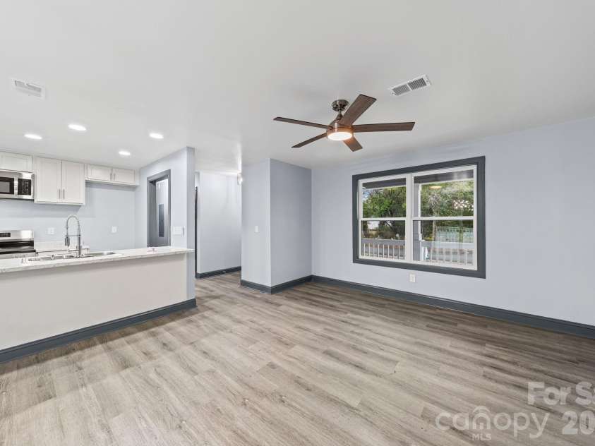109 Haddock Road, Orangeburg, SC 29115.  MLS# CAR4409042, YatesRealty ID 50887. 