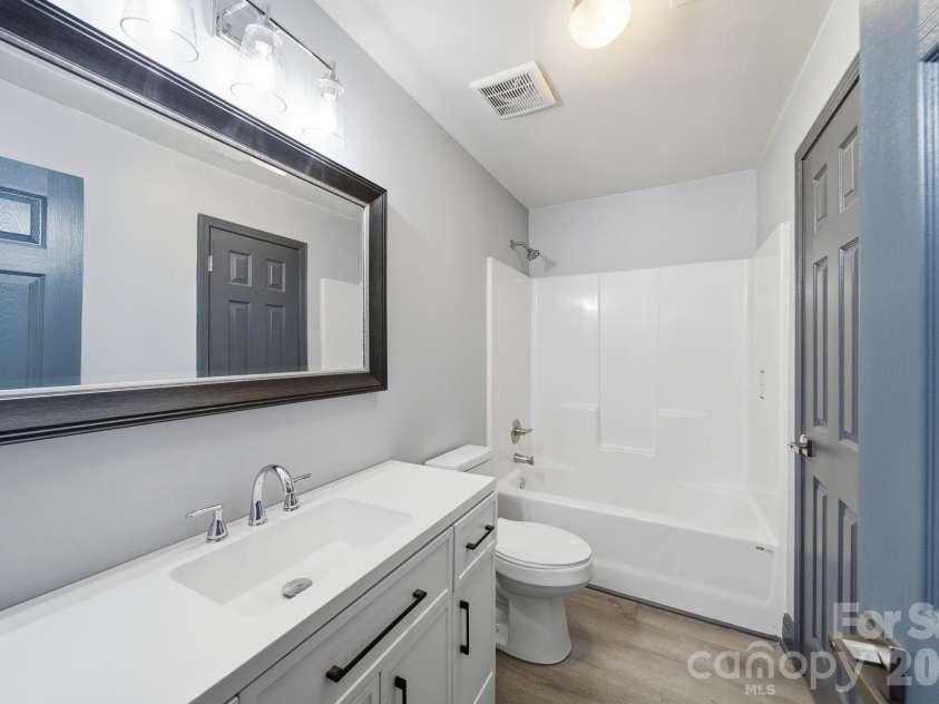 109 Haddock Road, Orangeburg, SC 29115.  MLS# CAR4409042, YatesRealty ID 50887. 