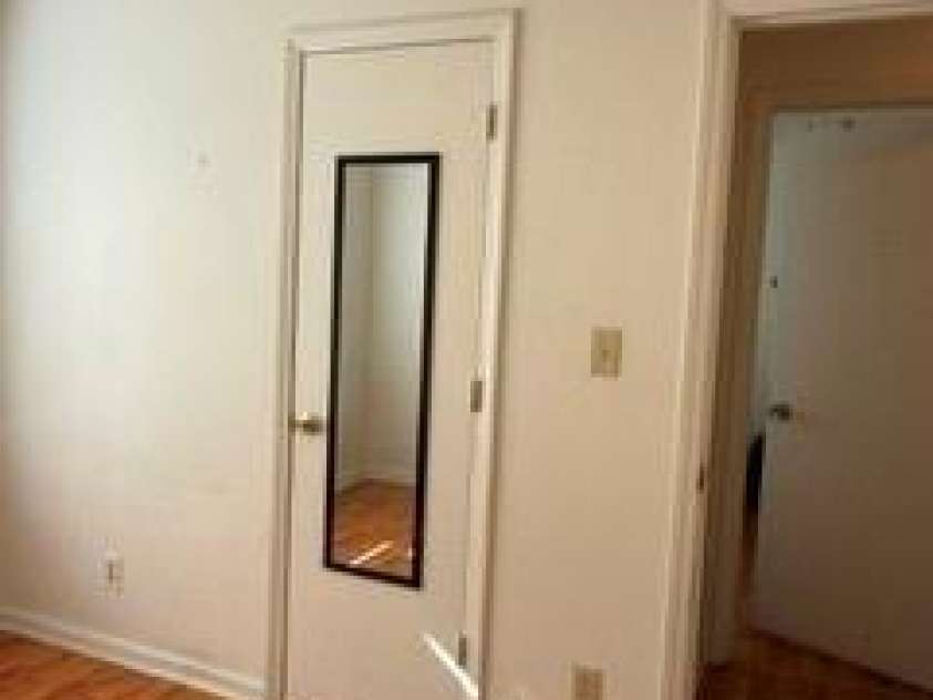 9547 University Terrace Drive, Charlotte, NC 28262.  MLS# CAR4424671, YatesRealty ID 50889. 