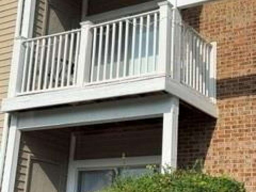 9547 University Terrace Drive, Charlotte, NC 28262.  MLS# CAR4424671, YatesRealty ID 50889. 