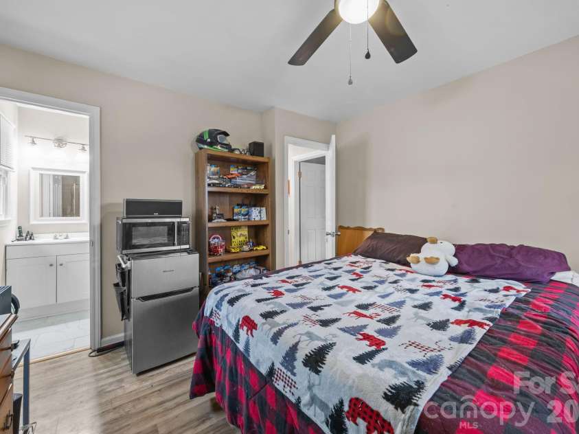 1750 Sells Road, Salisbury, NC 28144.  MLS# CAR4349671, YatesRealty ID 5089. 