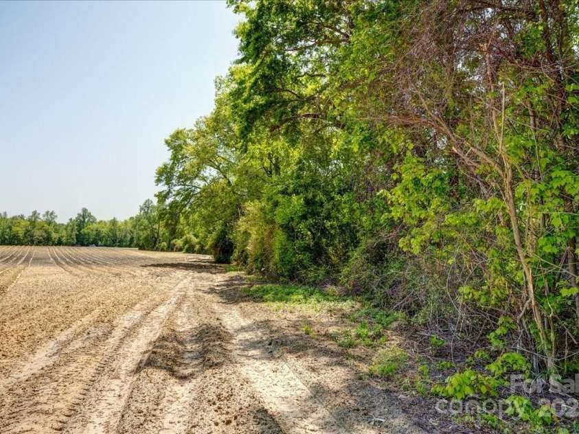 3006 Wrench Road, Dunn, NC 28344.  MLS# CAR4291729, YatesRealty ID 5089. 