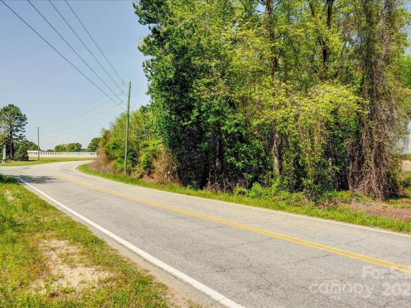 3006 Wrench Road, Dunn, NC 28344.  MLS# CAR4291729, YatesRealty ID 5089. 